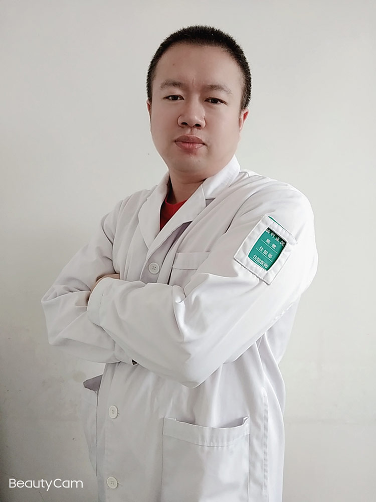 熊燃專(zhuān)家相片.jpg