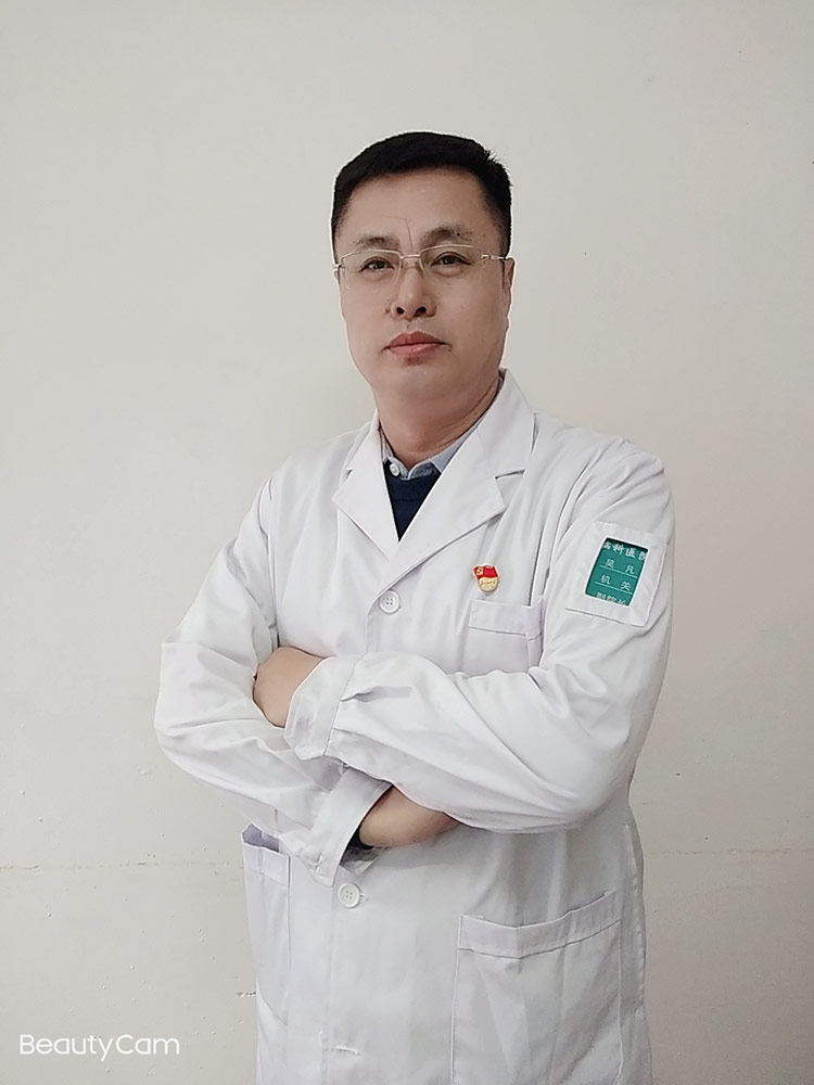 吳凡專家相片.jpg